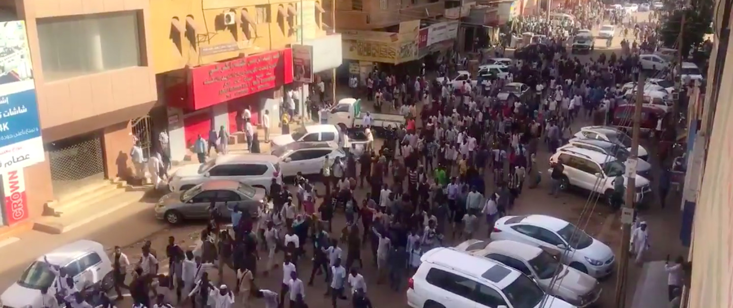 الكويت تدعو رعاياها إلى مغادرة السودان